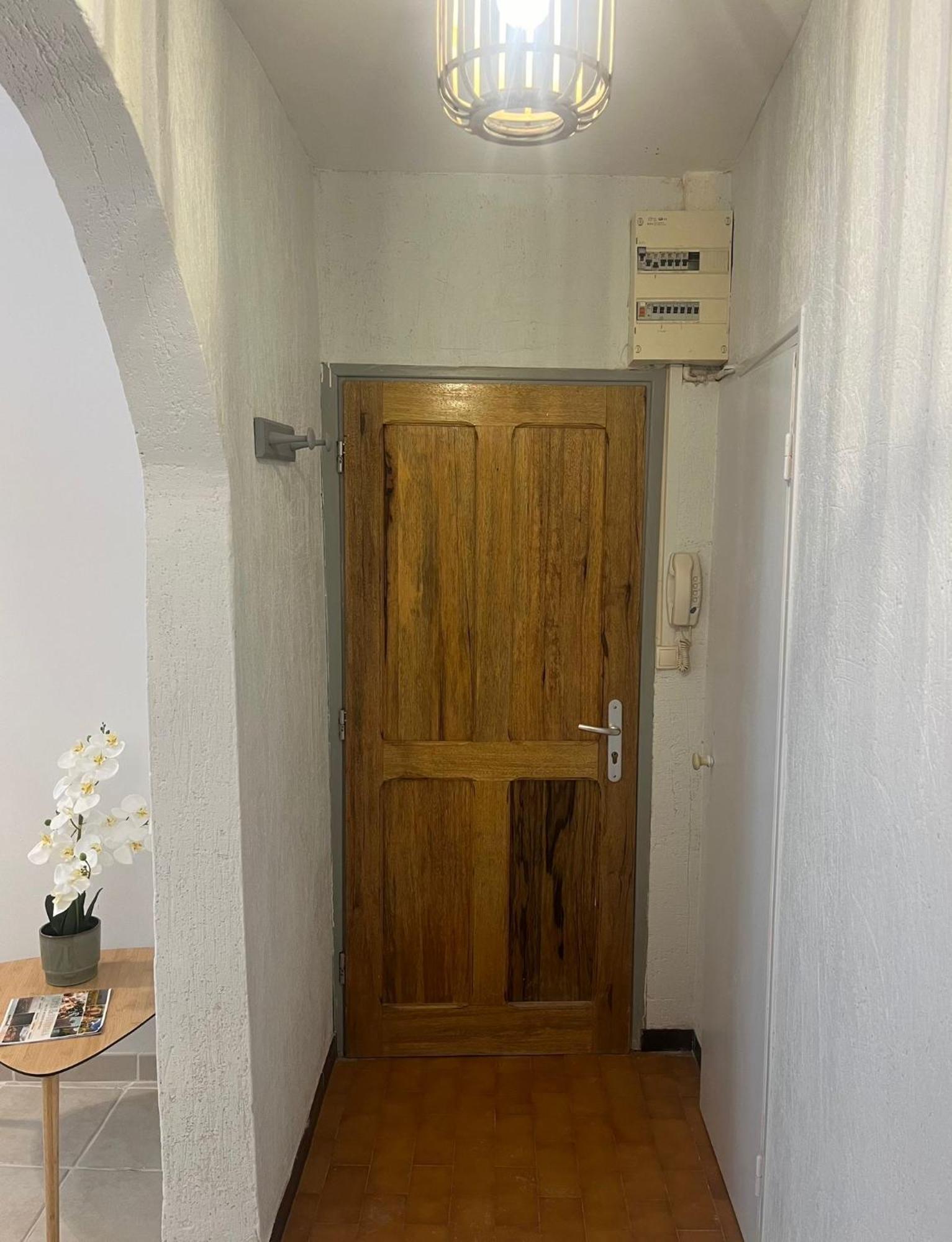 Y&R Residence 디뉴레뱅 외부 사진